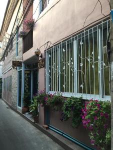 صورة لـ Honey Place Guesthouse,special rate for long stay في بانكوك