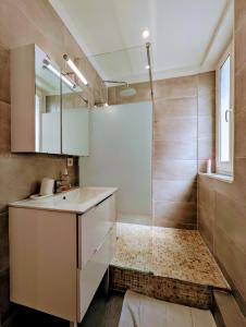 Ένα μπάνιο στο Chic studio Paris - Asnières