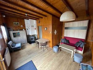 Galería fotográfica de Chalet et jacuzzi au coeur du Nivernais en Sauvages