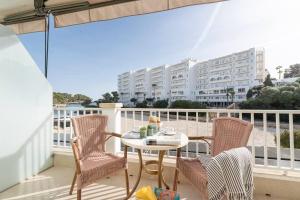 Galeriebild der Unterkunft Apartamentos Playa Marina in Cala Ferrera