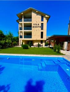 Πισίνα στο ή κοντά στο Villa Moste with Pool, EV station & free parking