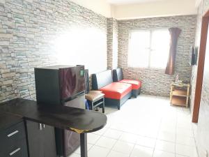 TV a/nebo společenská místnost v ubytování Citypark Cengkareng