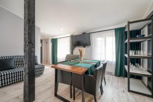 Χώρος καθιστικού στο Kościelna Loft Apartaments