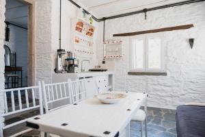 Gallery image of Aloni Houses Kythnos in Loutrá