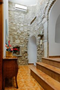 TV a/nebo společenská místnost v ubytování Traditional 3BR Family Home in Pyrgi Village