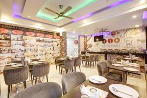 Restaurace v ubytování Smart Plaza Hotel