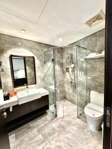 Ένα μπάνιο στο Gilet's apartment