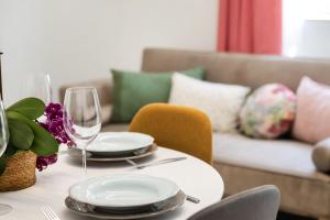 Χώρος καθιστικού στο Bookamvillia Apartment +30 φωτογραφίες