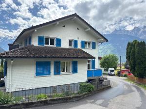 Budova, kde se apartmán nachází + 7 fotografií