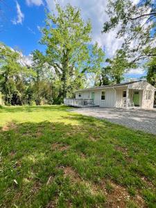 Zahrada ubytování 3 Bedroom - Boho By the Star - Cozy Home Close to Downtown Roanoke