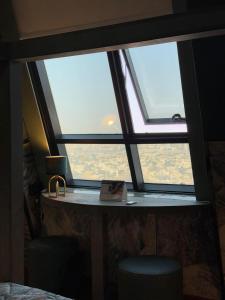 En generel udsigt til bjerge eller udsigt til bjerge taget fra lejligheden + 18 billeder