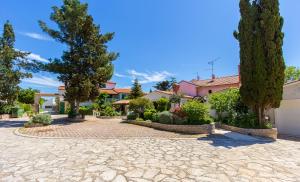 Zahrada ubytování Apartments Zdravko