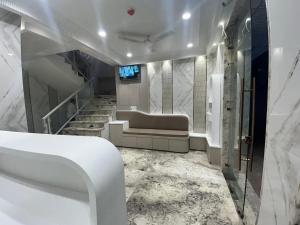 Posezení v ubytování Hotel Shree Guru Plaza 3 Minute Walking Distance From New Delhi Railway Station