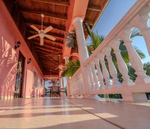 Fotografie z fotogalerie ubytování Seaside Inn Roatan v destinaci West Bay