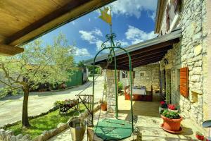 Zahrada ubytování Holiday Home Batelani