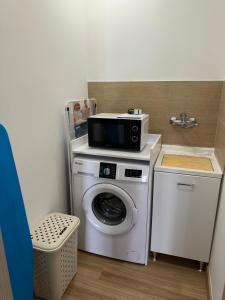 カパーチにあるAlbachiara Suite Palermo close Airportのギャラリーの写真