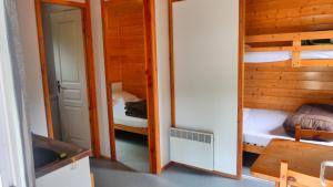 Camping Les Oyats客房内的一张或多张床位