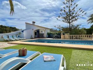 Bazén v ubytovaní VH CostaBlanca - CASA MORA alebo v jeho blízkosti