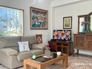 Televízia a/alebo spoločenská miestnosť v ubytovaní VH CostaBlanca - CASA MORA