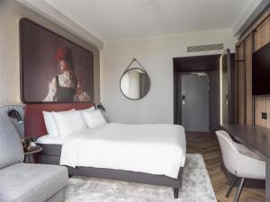 Posezení v ubytování Radisson RED Oslo City Centre