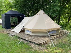 Fotografie z fotogalerie ubytování Camping Le Canoë v destinaci Chaussin