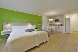 Kuchyň nebo kuchyňský kout v ubytování Ferienwohnung Strandkörbchen