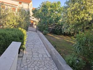 Vonkajšia záhrada v ubytovaní Apartman Luma