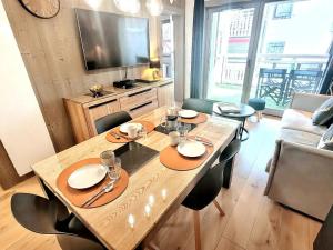 Khu vực ghế ngồi tại Appartement moderne aux Gets, 4 pers, centre, wifi, parking - FR-1-598-64 +9 ảnh