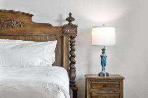 Voodi või voodid majutusasutuse 3-2 Patio Villa BEST VALUE with Golf Cart toas