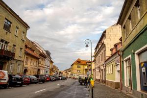 Nabolaget omkring lejligheden eller i nærheden