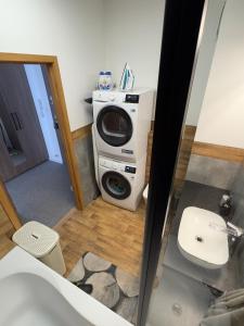 Galeriebild der Unterkunft Navy Blue Apartment in Gdynia