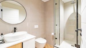 Koupelna v ubytování Luxury One Bed & Bath-On Park + 16 fotografií