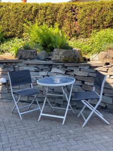 Fotografie z fotogalerie ubytování Zimmer # 1 und Zimmer # 2 mit Außenbereich v destinaci Waldböckelheim