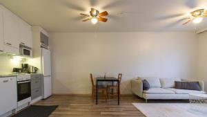 Φωτογραφία από το άλμπουμ του Spacious Apartment for 3 σε Riihimaki