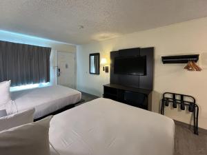 Postel nebo postele na pokoji v ubytování Motel 6 Las Vegas, NV - Strip
