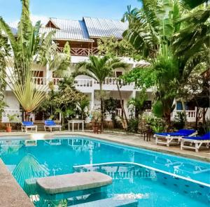 Bazén v ubytování Marieella homes nebo v jeho okolí