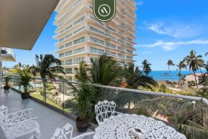 Galería fotográfica de Beachfront 1 BR Condo with Multiple Pools - Gym en Puerto Vallarta