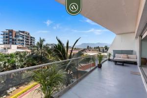 Galería fotográfica de Beachfront 1 BR Condo with Multiple Pools - Gym en Puerto Vallarta