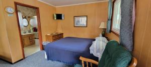 TV/trung tâm giải trí tại Sandy Shores Cottages