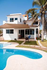 Πισίνα στο ή κοντά στο Casa GARAL - Playa Blanca