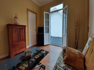 Χώρος καθιστικού στο Holiday Home in La Teste near Arcachon Beach