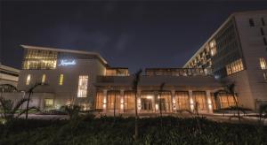 Budova, kde se hotel nachází + 197 fotografií