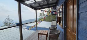 Balkón nebo terasa v ubytování Cooee Himalaya Resort & Spa