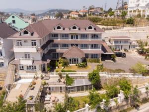 an aerial view of a large house at Nhat Vy Hotel in Ấp Ða Lợi