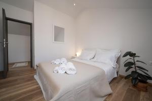 Letto o letti in una camera di Heritage Island Escape - Casa Bola- Boutique Retreat
