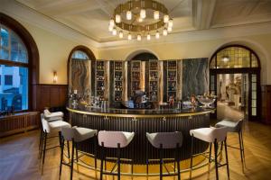 Restaurace v ubytování Kempinski Palace Engelberg + 37 fotografií