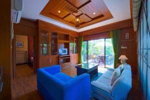 TV a/nebo společenská místnost v ubytování Fantastic Resort in close Location to Town - BS88