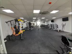 Fitness centrum a/nebo fitness zařízení v ubytování A peaceful apartment with sea views