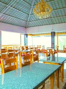 Restaurace v ubytování Resort Al Paaine