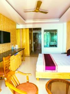 TV a/nebo společenská místnost v ubytování Resort Al Paaine